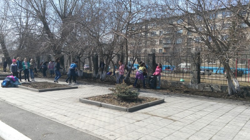 Весенний субботник  в лицее